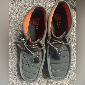 Clark’s wallabee’s…women’s 10. New.